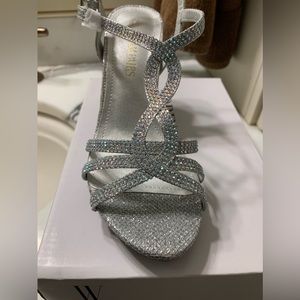 Women’s dream pairs dress shoes